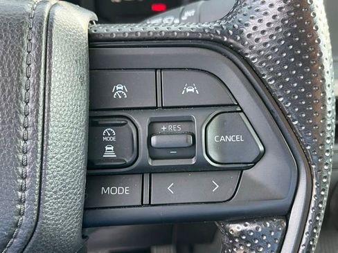 Used 2025 Toyota Tacoma SR image 17