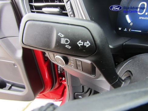 Certified 2023 Ford Escape Platinum AWD/4WD image 22