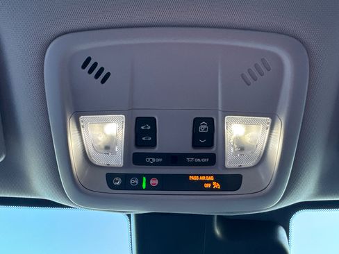 Used 2024 Chevrolet Malibu LT image 11