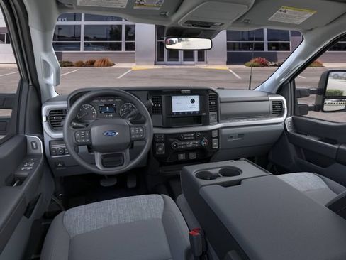New 2026 Ford F350 XLT w/ FX4 Off-Road Package AWD/4WD image 9