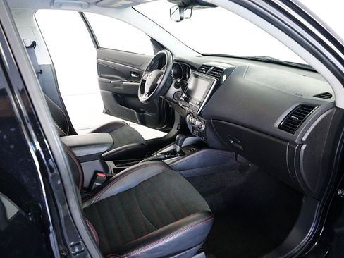 Used 2024 Mitsubishi Outlander Sport SE AWD/4WD image 15