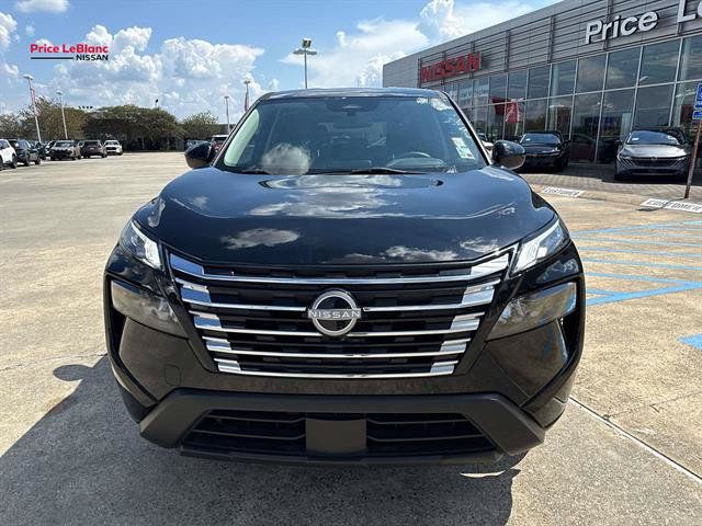 Certified 2024 Nissan Rogue SV FWD image 2
