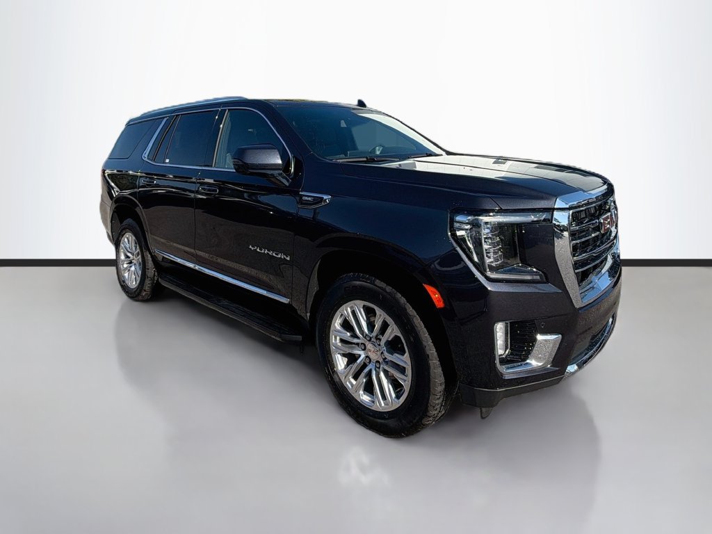 Used 2024 GMC Yukon SLT w/ SLT Luxury Package RWD image 3