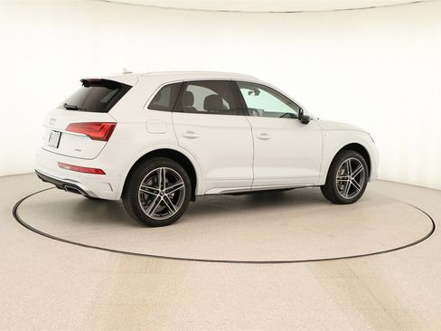 Certified 2023 Audi Q5 e Prestige w/ Prestige Package image 7