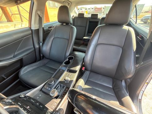 Used 2018 Lexus IS 300 IS 300 AWD image 15