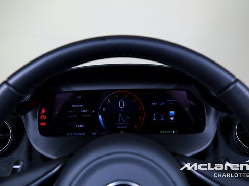 Used 2024 McLaren 750S Spider RWD image 15