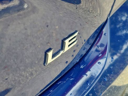 Used 2025 Toyota Camry LE image 8