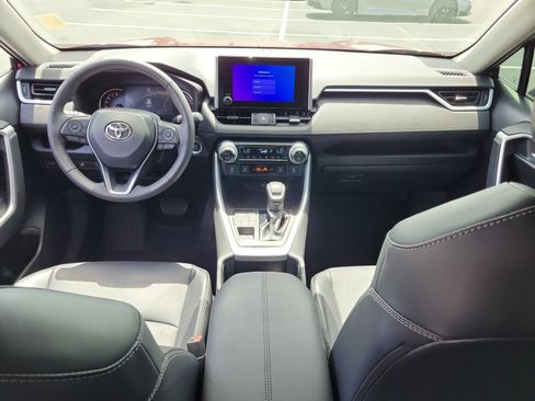 Used 2023 Toyota RAV4 XLE Premium AWD/4WD image 15