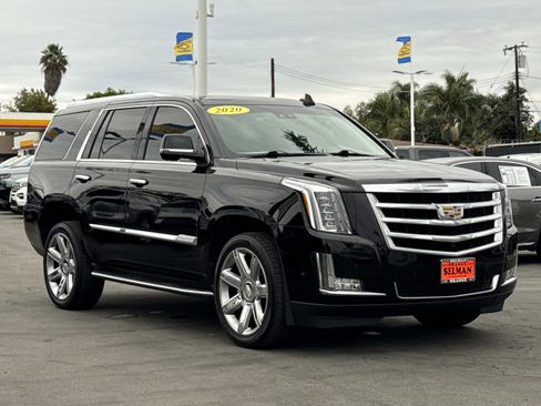 Used 2020 Cadillac Escalade Luxury image 3