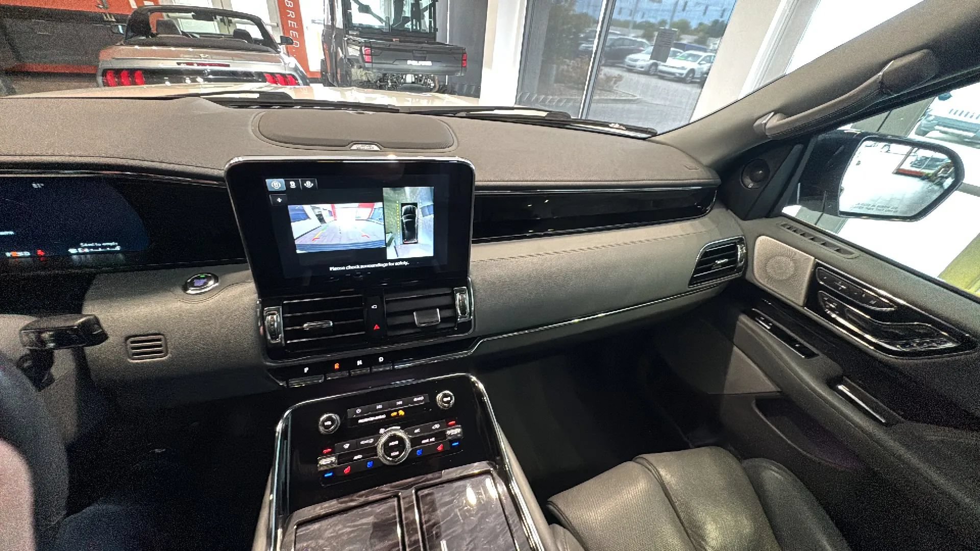 Used 2020 Lincoln Navigator L Reserve w/ Luxury Package AWD/4WD image 41