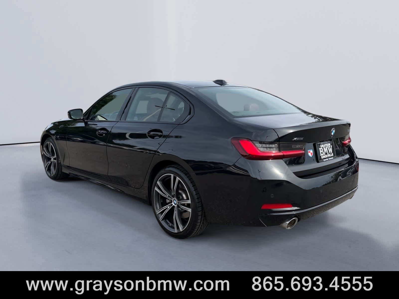Used 2023 BMW 330i xDrive Sedan w/ Premium Package AWD/4WD image 5
