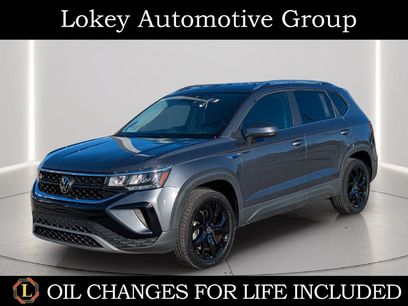 Certified 2023 Volkswagen Taos SE w/ Black Wheel Package