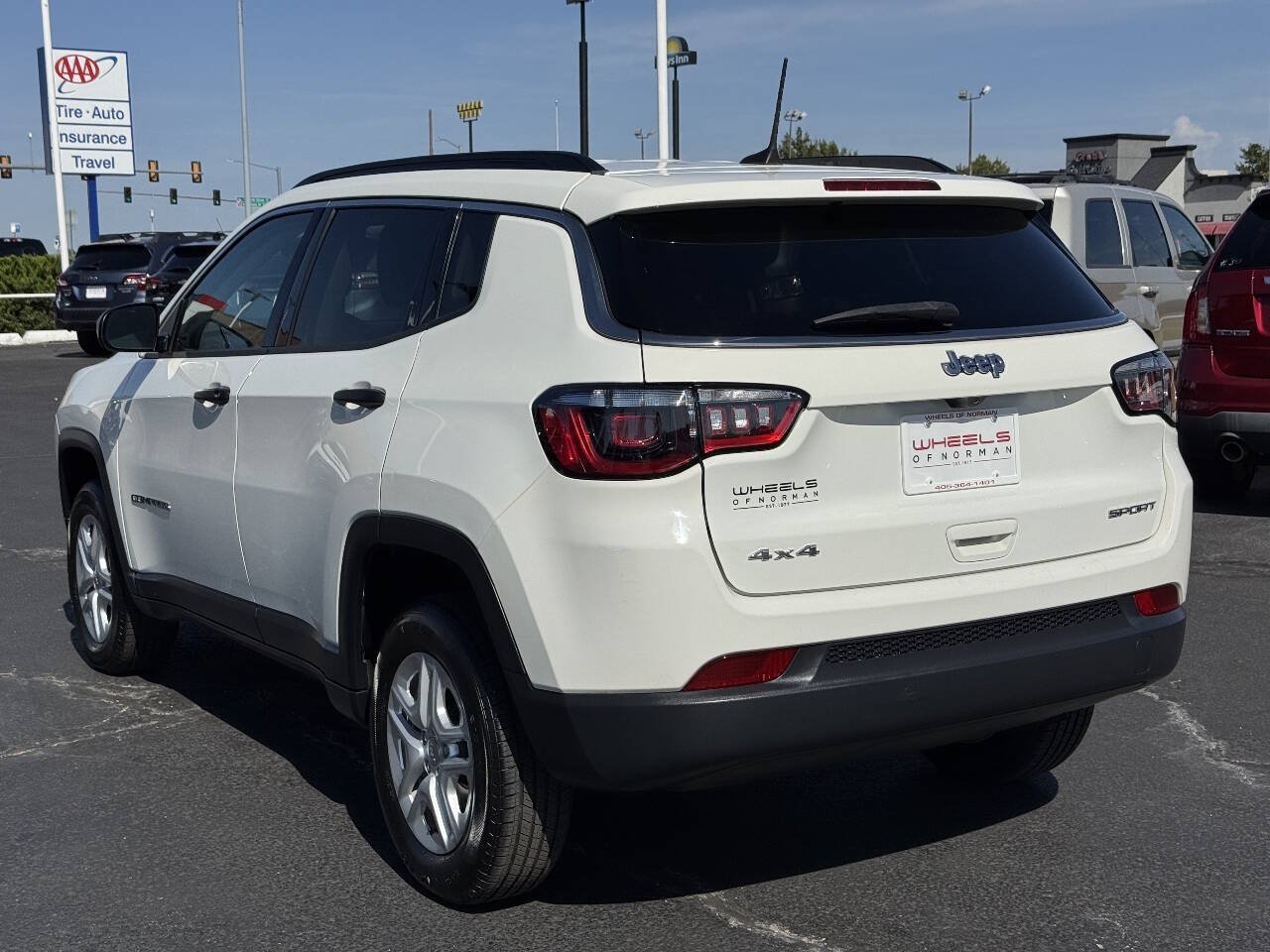 Used 2020 Jeep Compass Sport AWD/4WD image 7