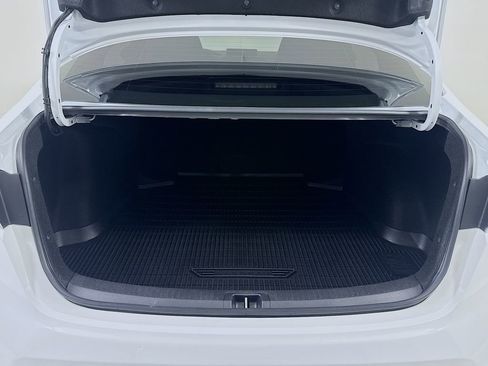 Used 2022 Toyota Corolla LE FWD image 22