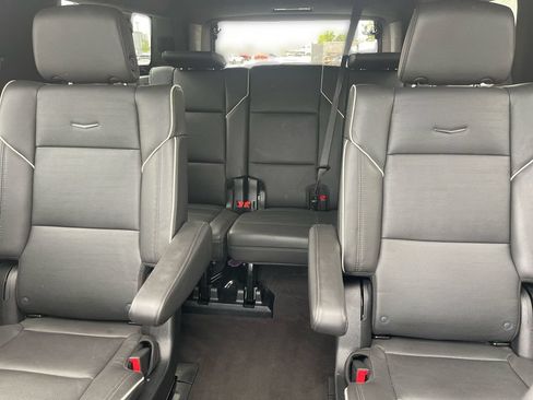 Used 2024 Cadillac Escalade ESV Sport AWD/4WD image 37
