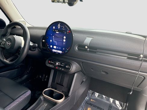 Used 2025 MINI Cooper S image 31