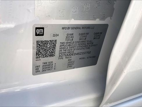 Used 2025 GMC Sierra 1500 SLT image 14