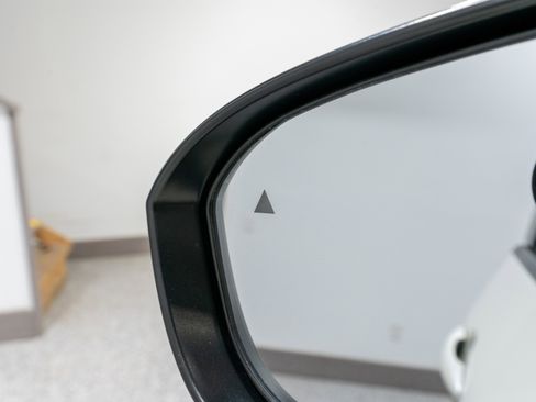 Used 2023 Nissan Rogue Platinum w/ Platinum Premium Package image 12