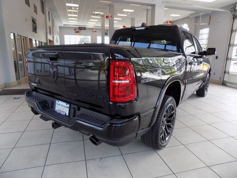Used 2025 RAM 1500 Limited AWD/4WD image 7