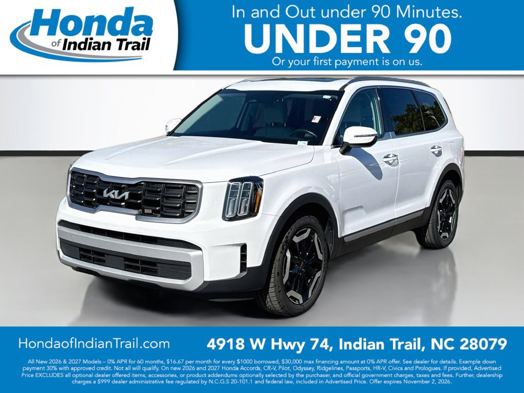 Used 2025 Kia Telluride S FWD image 3