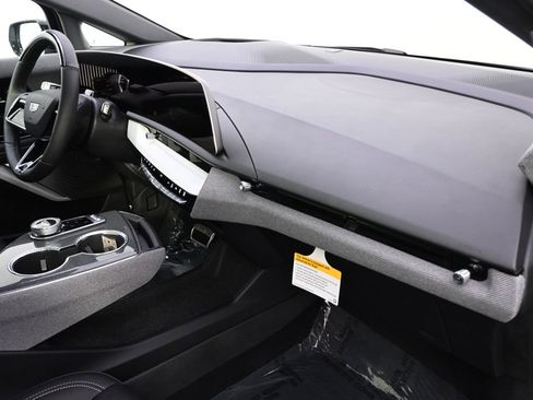 New 2026 Cadillac Optiq Sport 2 w/ LPO, Floor Liner Package AWD/4WD image 15
