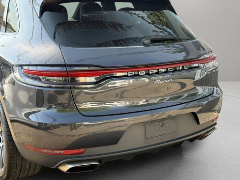 Used 2020 Porsche Macan AWD/4WD image 11