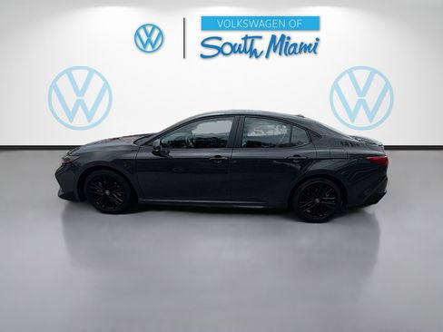 Used 2026 Toyota Camry SE FWD image 4