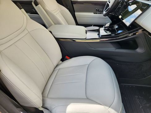 New 2026 Land Rover Range Rover Sport SE image 10