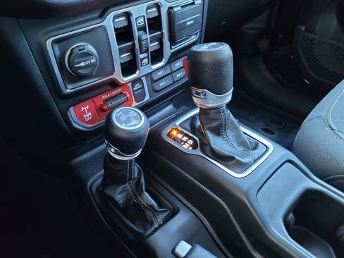 Certified 2025 Jeep Wrangler Unlimited Sport S 4xe image 12