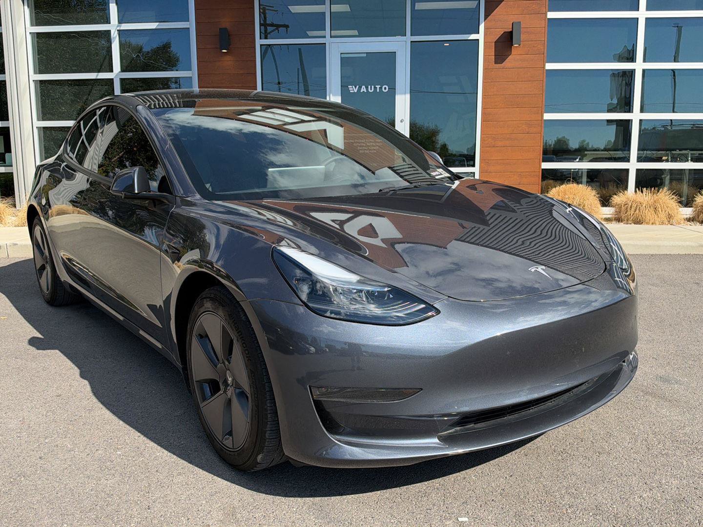 Used 2023 Tesla Model 3 Standard Range RWD image 2