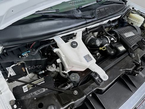 Used 2015 GMC Savana 2500 RWD image 25