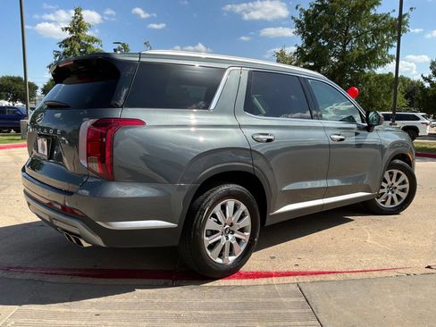 Used 2025 Hyundai Palisade SEL FWD image 6