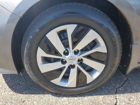 Used 2019 Nissan Altima 2.5 S FWD image 14
