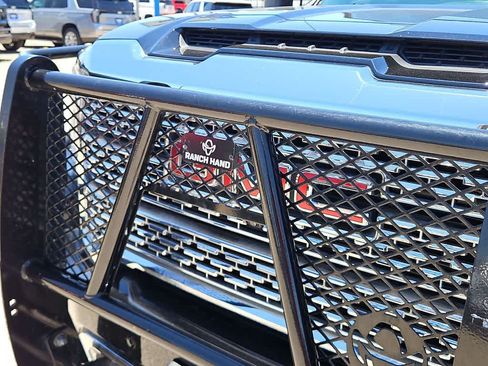Used 2022 GMC Sierra 3500 Denali AWD/4WD image 13
