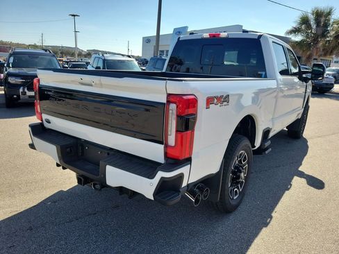 New 2025 Ford F350 Platinum w/ FX4 Off-Road Package AWD/4WD image 5