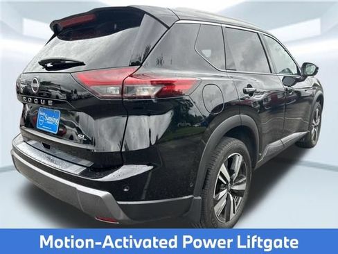 Used 2024 Nissan Rogue SL w/ SL Premium Package FWD image 6