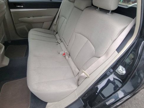 Used 2011 Subaru Outback 2.5i Premium AWD/4WD image 8
