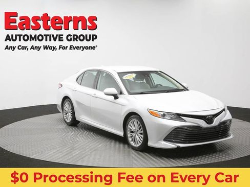 Used 2019 Toyota Camry XLE w/ Carpet Mat Package FWD image 51