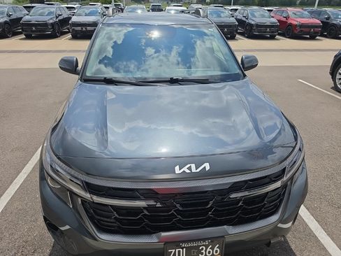 Certified 2024 Kia Seltos X-Line AWD/4WD image 2
