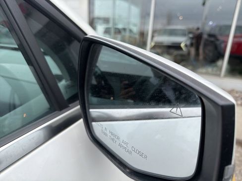 Used 2023 Kia Sportage EX image 4