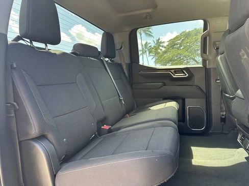 Used 2025 Chevrolet Silverado 1500 LT image 12