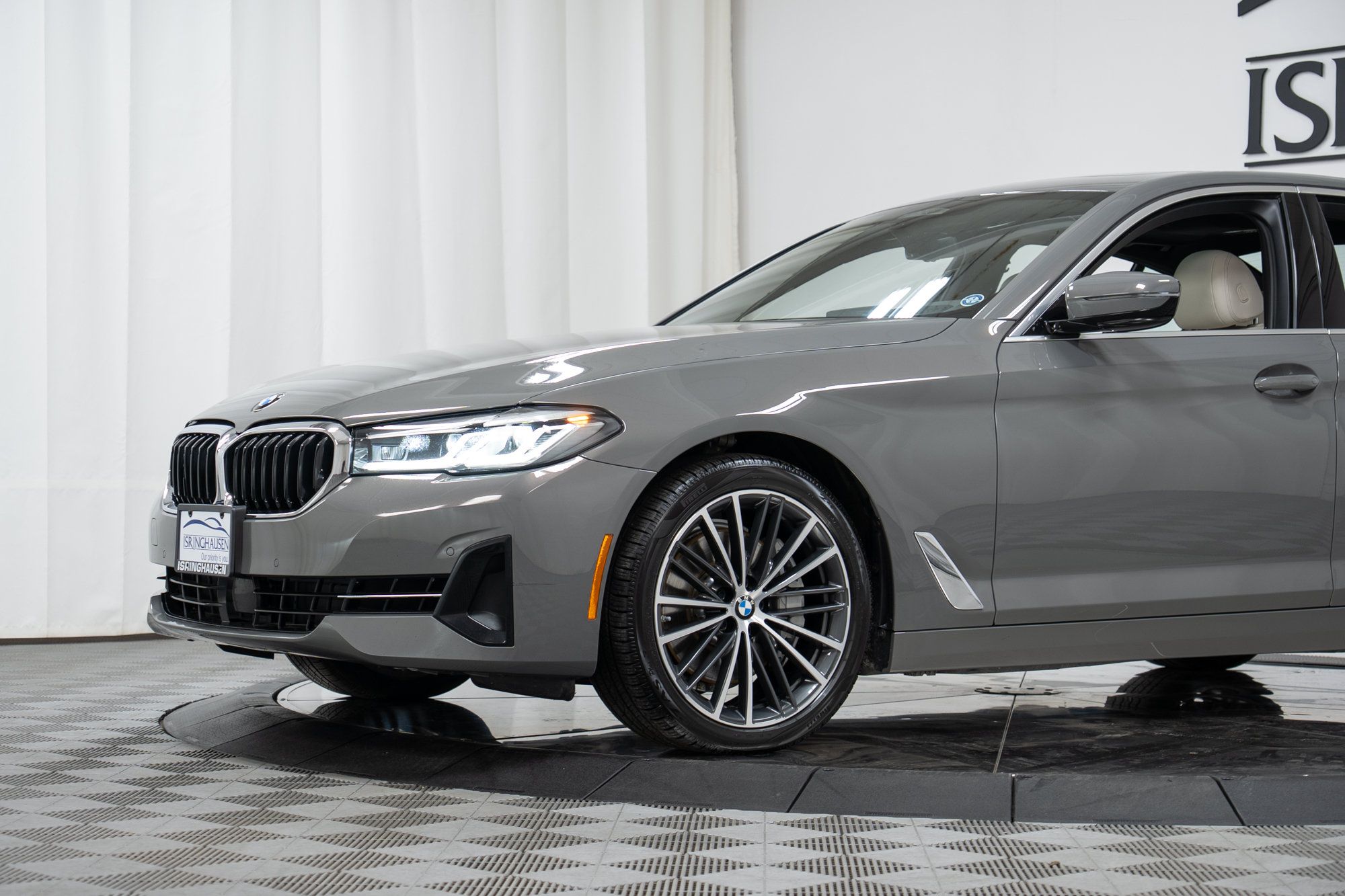 Used 2022 BMW 540i xDrive w/ Premium Package AWD/4WD image 25