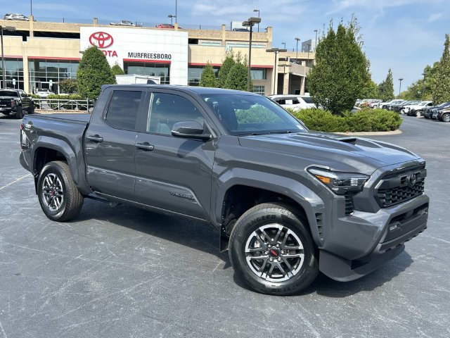 Used 2024 Toyota Tacoma TRD Sport w/ TRD Sport Upgrade Package AWD/4WD image 2