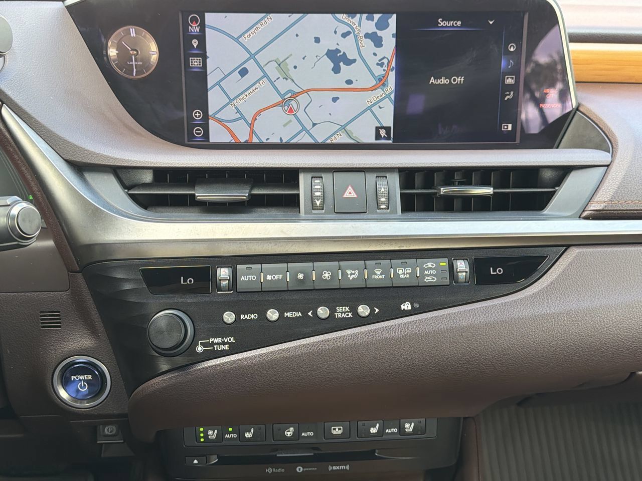 Used 2019 Lexus ES 300h w/ Accessory Package 2 FWD image 22