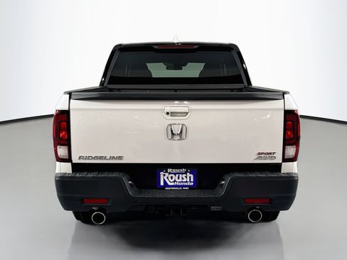 Certified 2023 Honda Ridgeline Sport image 6