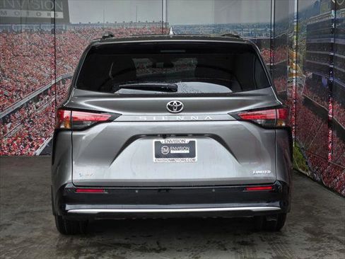 Certified 2026 Toyota Sienna Limited FWD image 7