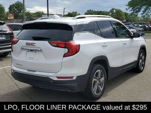 Used 2021 GMC Terrain SLT w/ LPO, Floor Liner Package FWD image 4