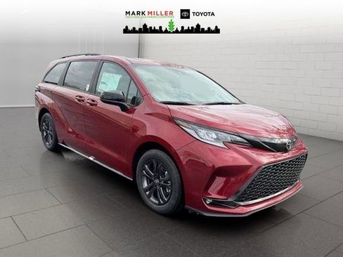 New 2026 Toyota Sienna XSE image 7