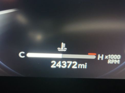 Used 2023 Toyota RAV4 Limited image 17