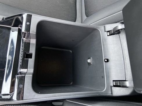 Used 2023 Jeep Grand Cherokee L Laredo image 41